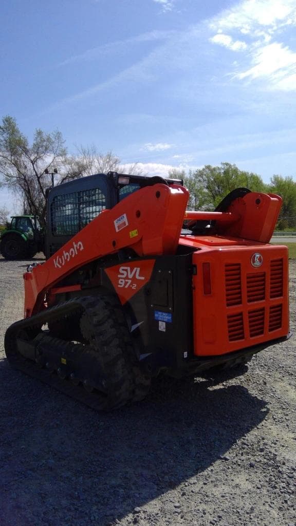 Image of Kubota SVL97-2 equipment image 2