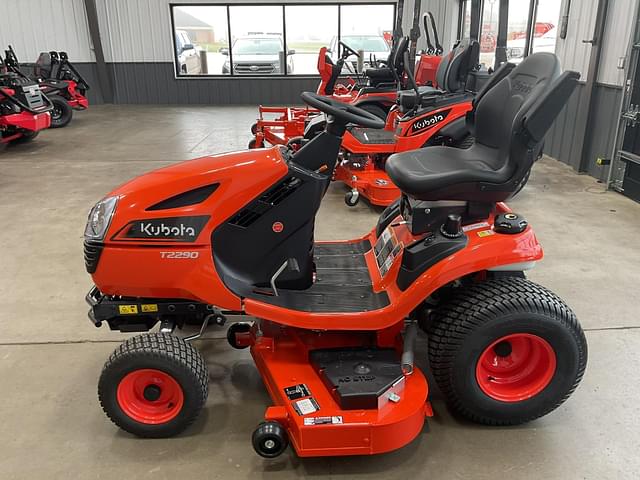 Image of Kubota T2290KWT equipment image 3