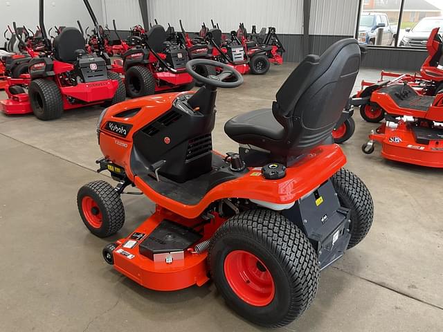 Image of Kubota T2290KWT equipment image 4