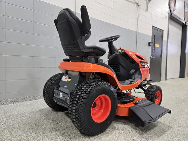 Image of Kubota T2290KWT equipment image 2