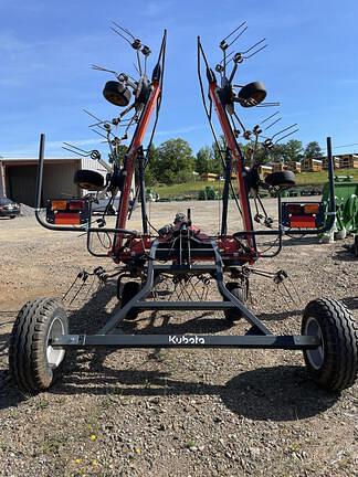 Image of Kubota TE6576CD equipment image 2
