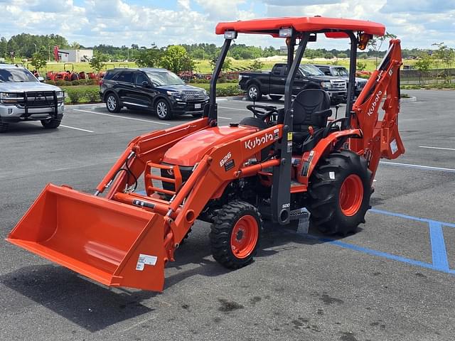 Image of Kubota B26 equipment image 2