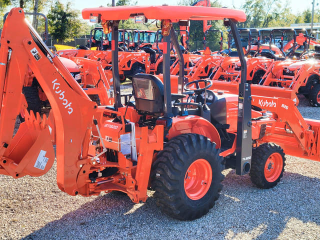 Image of Kubota B26 equipment image 2