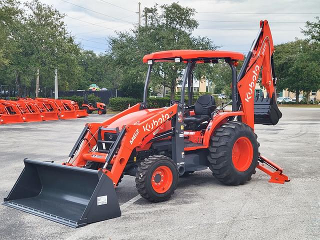 Image of Kubota M62 equipment image 4