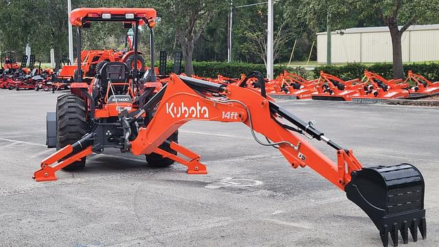 Image of Kubota M62 equipment image 2