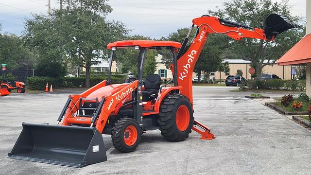 Image of Kubota M62 equipment image 3