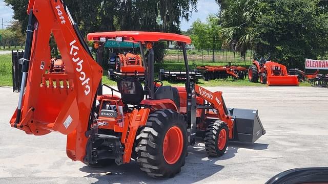 Image of Kubota M62 equipment image 3