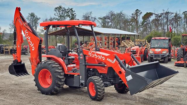 Image of Kubota M62 equipment image 1