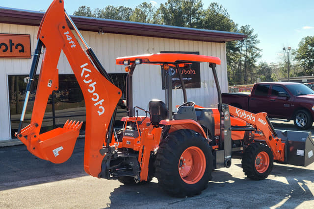 Image of Kubota M62 equipment image 4