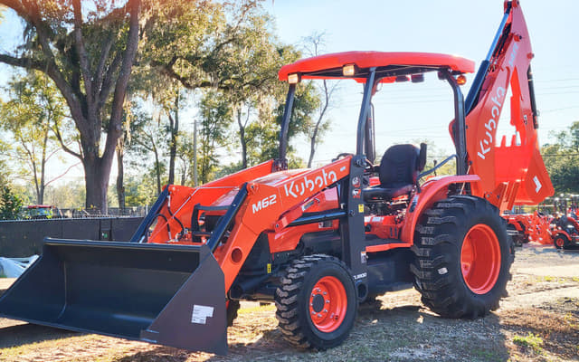 Image of Kubota M62 equipment image 2