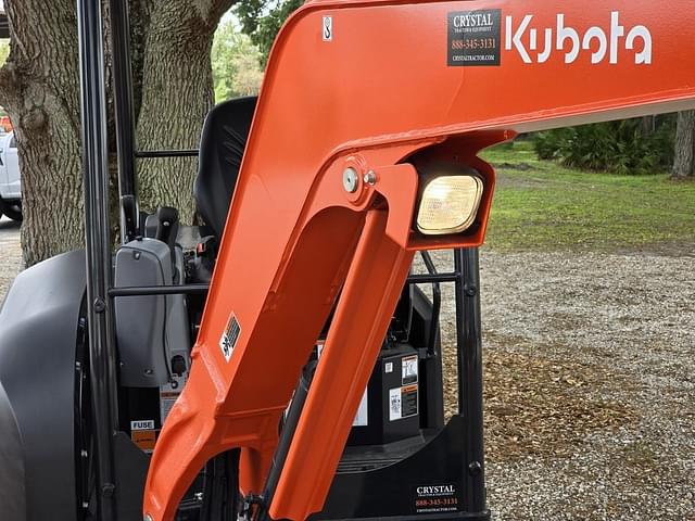 Image of Kubota U27-4 equipment image 4