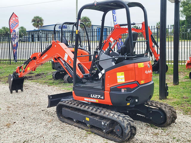 Image of Kubota U27-4 equipment image 4