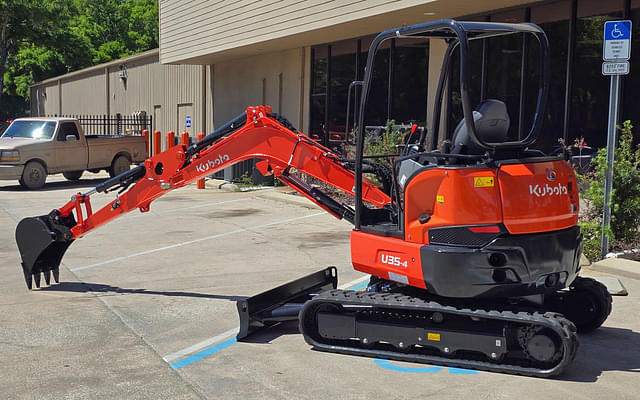 Image of Kubota U35-4 equipment image 1