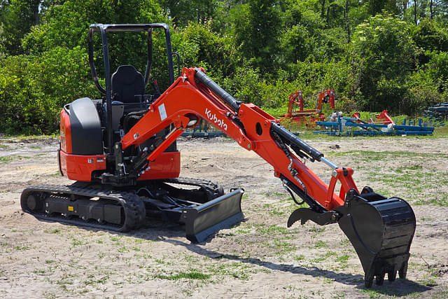 Image of Kubota U35-4 equipment image 2