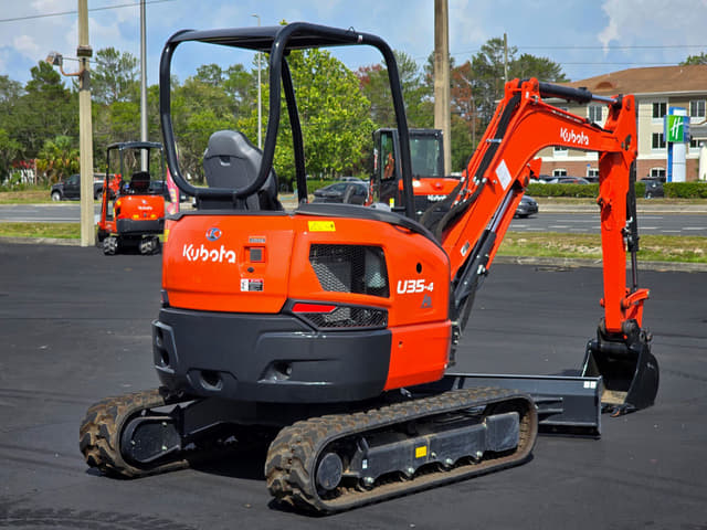 Image of Kubota U35-4 equipment image 2