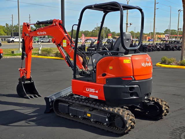 Image of Kubota U35-4 equipment image 3