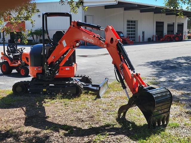 Image of Kubota U35-4 equipment image 1