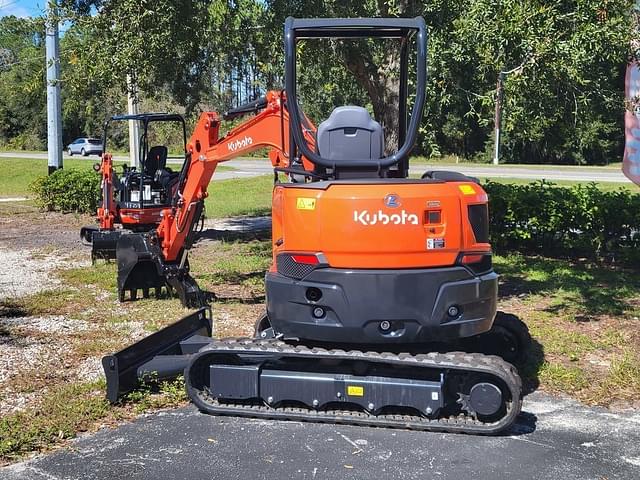 Image of Kubota U35-4 equipment image 3