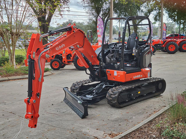 Image of Kubota U48-5 equipment image 1