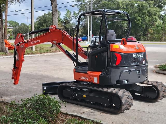 Image of Kubota U48-5 equipment image 2