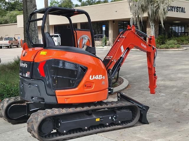 Image of Kubota U48-5 equipment image 3