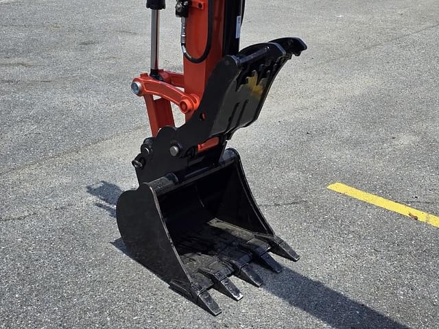 Image of Kubota U48-5 equipment image 4