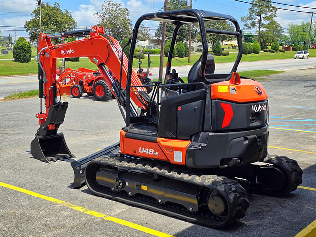 Image of Kubota U48-5 equipment image 3