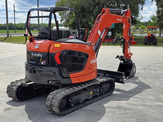 Image of Kubota U55-5 equipment image 4