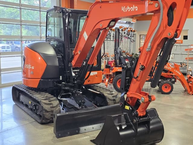 Image of Kubota U55-5 equipment image 1