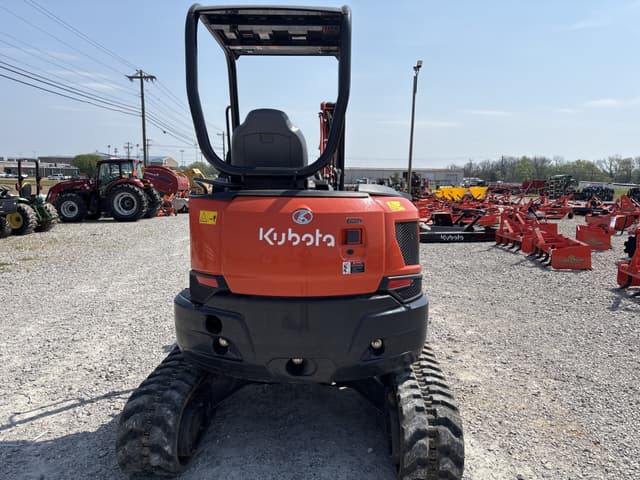 Image of Kubota U35-4 equipment image 3
