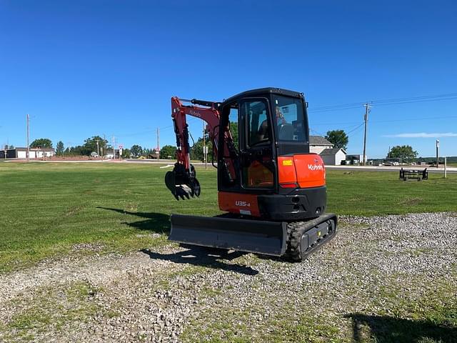 Image of Kubota U35-4 equipment image 2