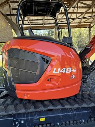 Image of Kubota U48-5 equipment image 3