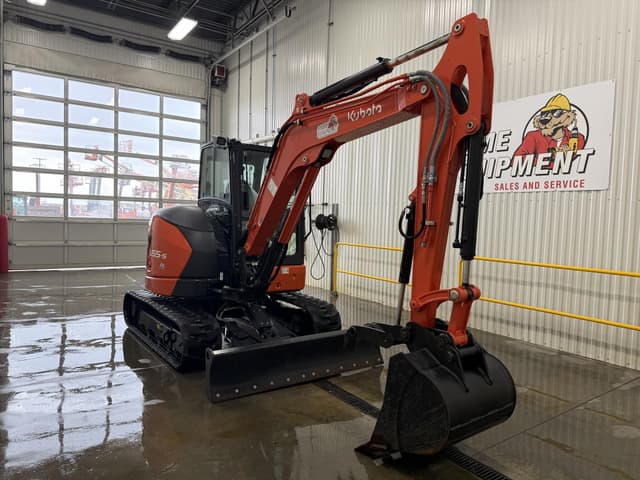 Image of Kubota U55-5 equipment image 2