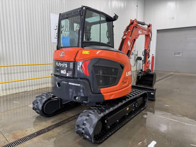 Image of Kubota U55-5 equipment image 4