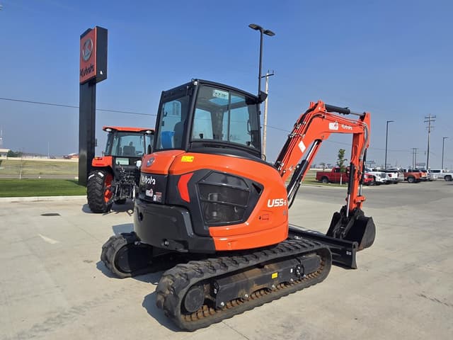 Image of Kubota U55-5 equipment image 2