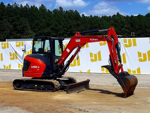 Image of Kubota U55-5 equipment image 2