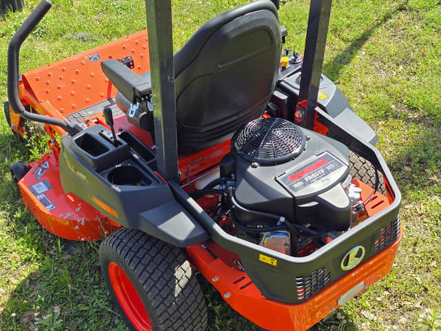 Image of Kubota Z232KW-42 equipment image 3