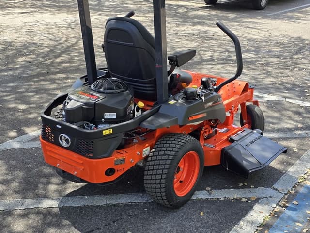 Image of Kubota Z232KW-42 equipment image 2