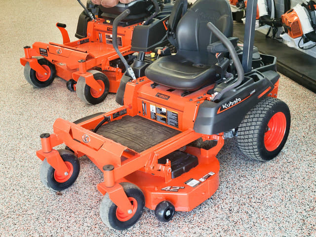 Image of Kubota Z232KW-42 equipment image 1