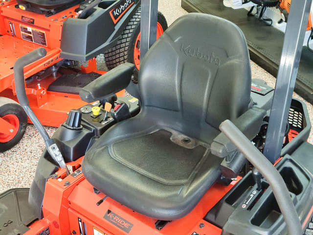 Image of Kubota Z232KW-42 equipment image 4