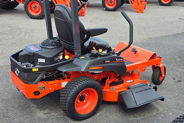 Image of Kubota Z232KW-42 equipment image 2