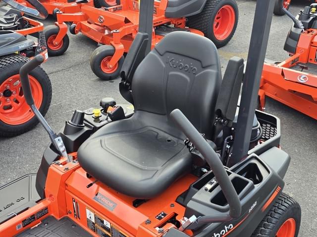 Image of Kubota Z232KW-42 equipment image 4