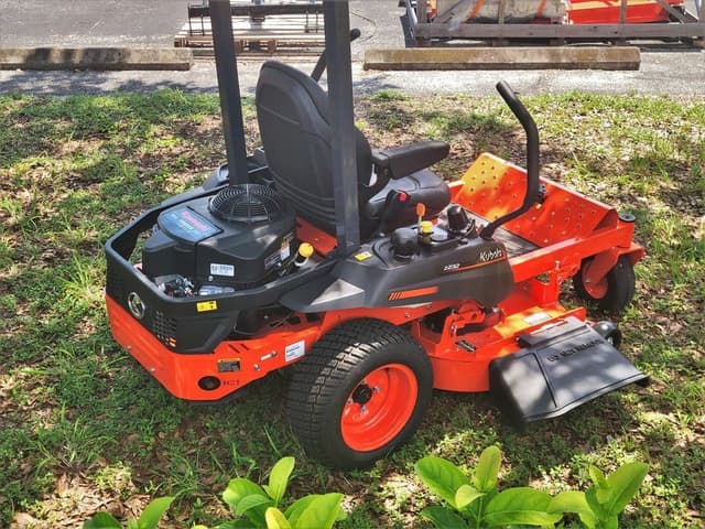Image of Kubota Z232KW-42 equipment image 3