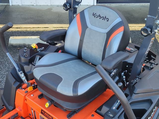 Image of Kubota Z242KW-48 equipment image 4