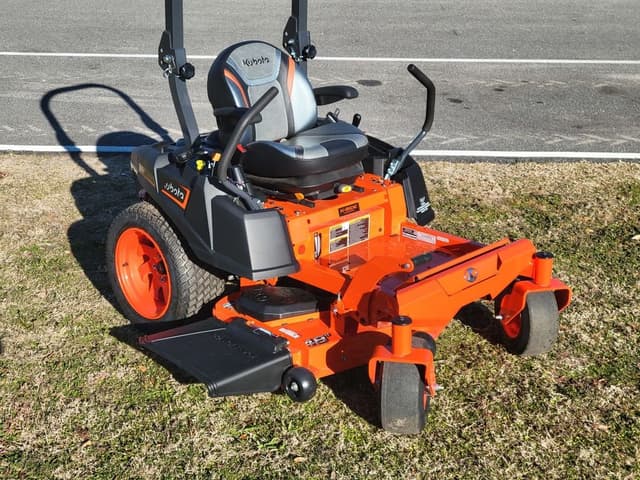 Image of Kubota Z242KW-48 equipment image 2