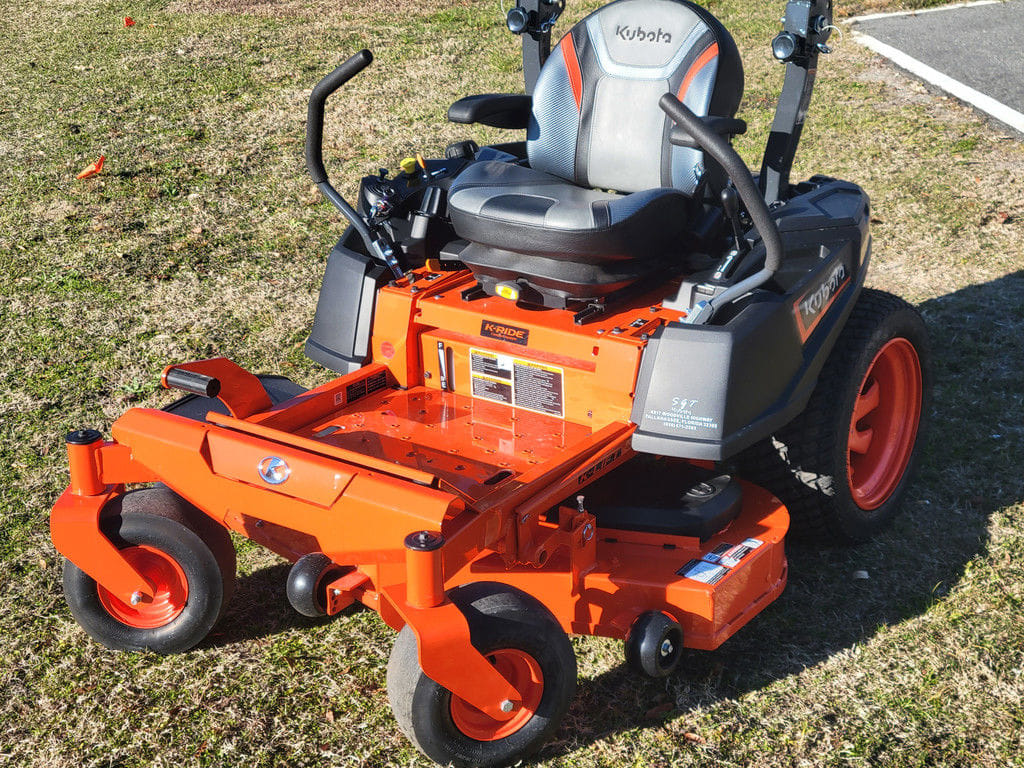 2024 Kubota Z242 Equipment Image0