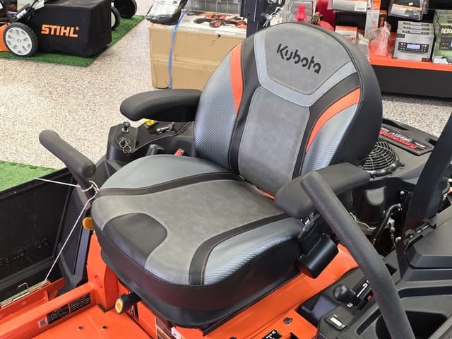 Image of Kubota Z242KW-48 equipment image 4