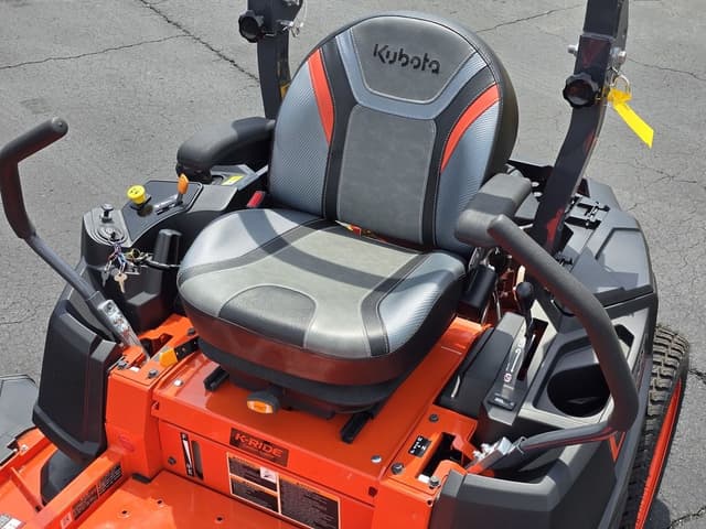 Image of Kubota Z252KW-54 equipment image 4