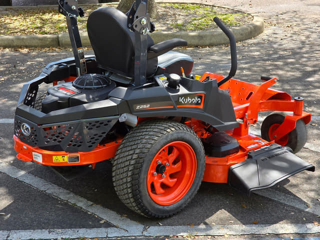 Image of Kubota Z252KW-54 equipment image 3