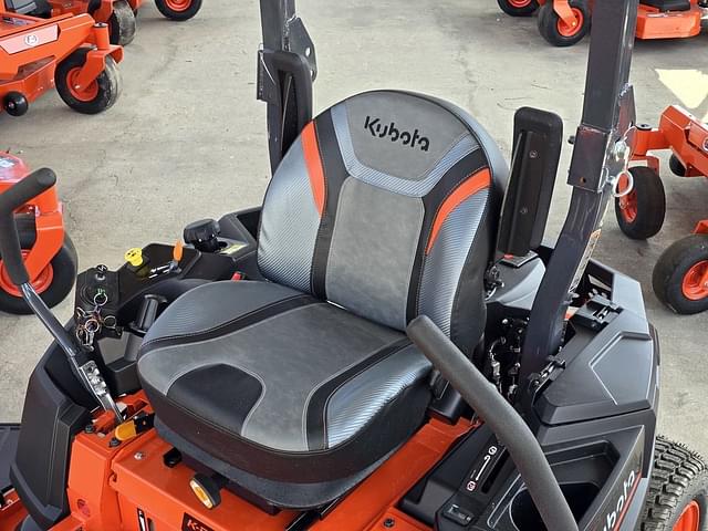 Image of Kubota Z252 equipment image 4